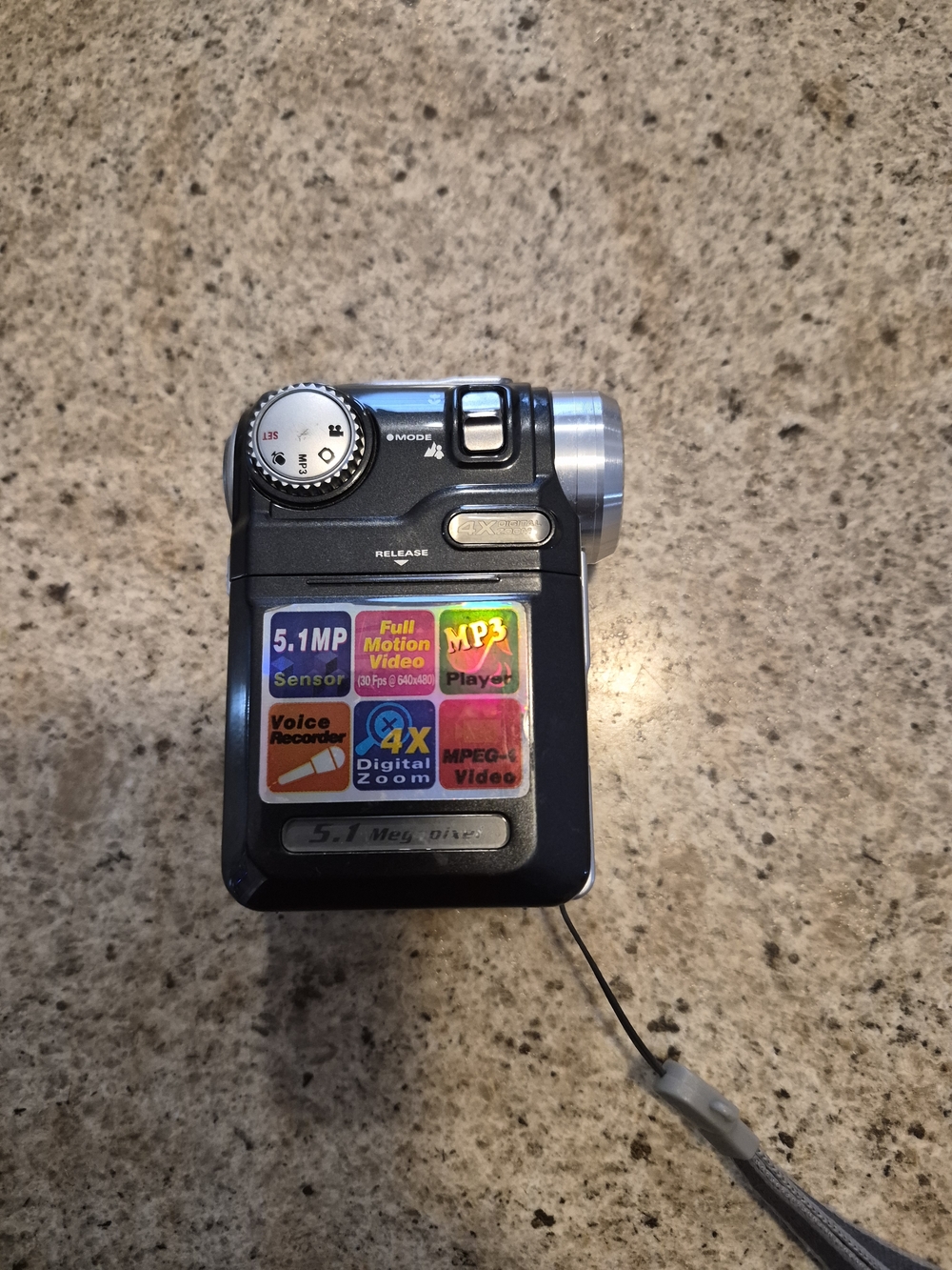Black Portable Handheld Digital Camcorder with 5.1MP Sensor